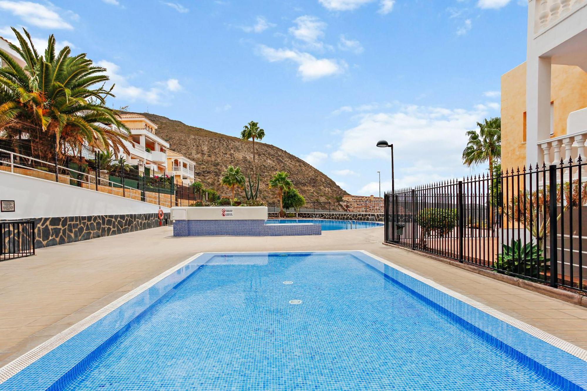 1 Bedroom Giuly Sea Views In Los Cristianos Los Cristianos  Exteriör bild